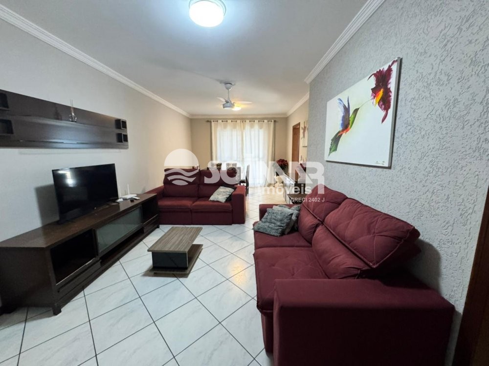 03 DORMITRIOS E 01 VAGA DE GARAGEM - MEIA PRAIA