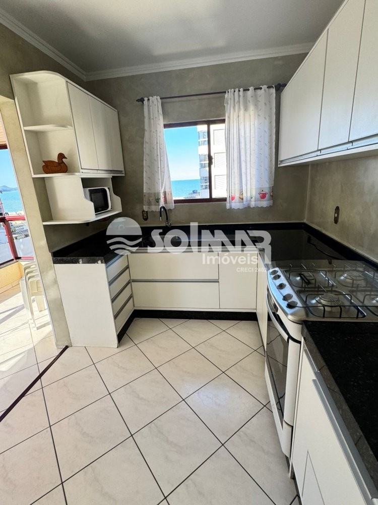 03 DORMITRIOS E 01 VAGA DE GARAGEM - MEIA PRAIA