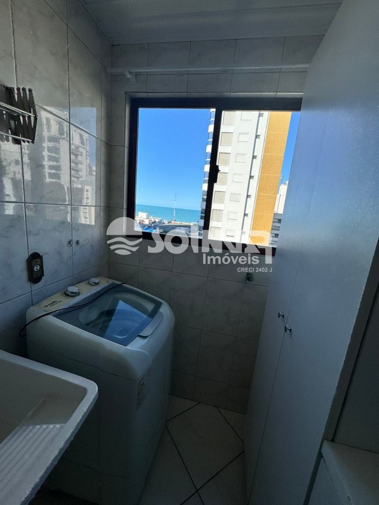 03 DORMITRIOS E 01 VAGA DE GARAGEM - MEIA PRAIA