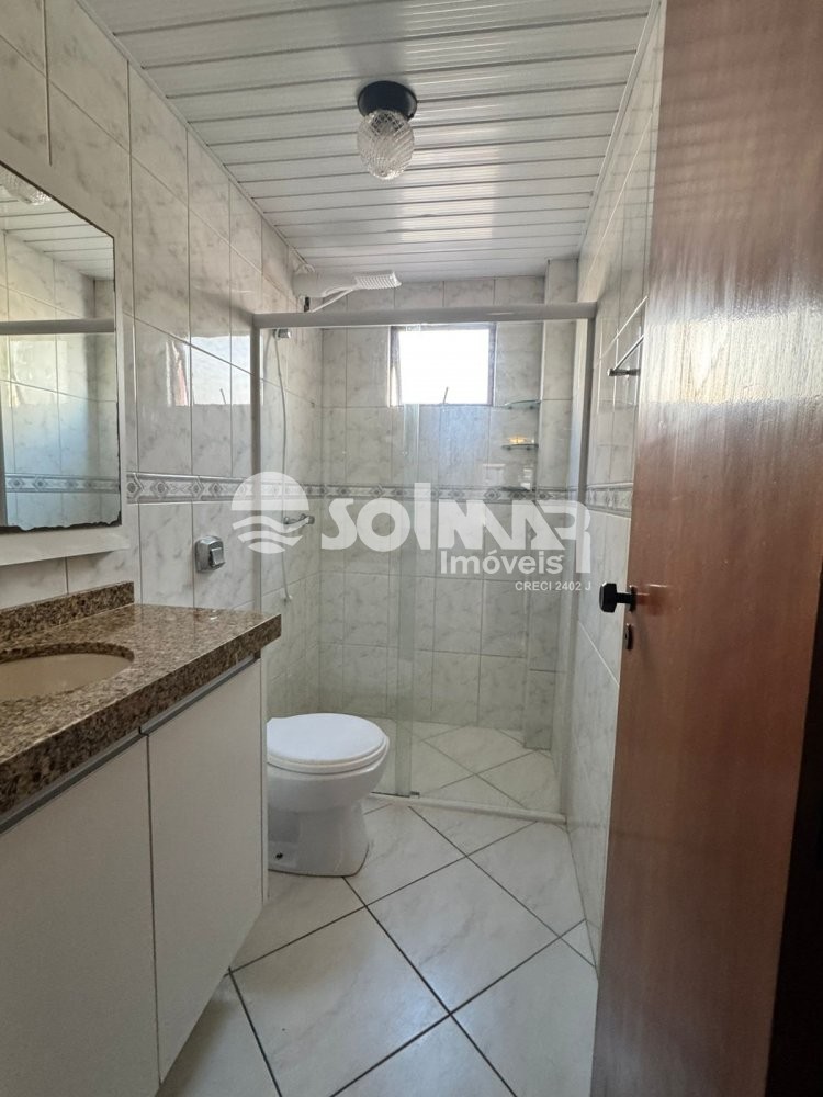 03 DORMITRIOS E 01 VAGA DE GARAGEM - MEIA PRAIA