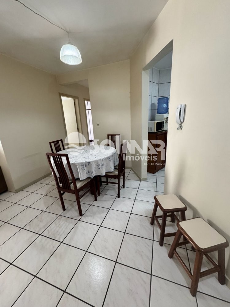 02 DORMITRIOS E 01 VAGA DE GARAGEM - MEIA PRAIA