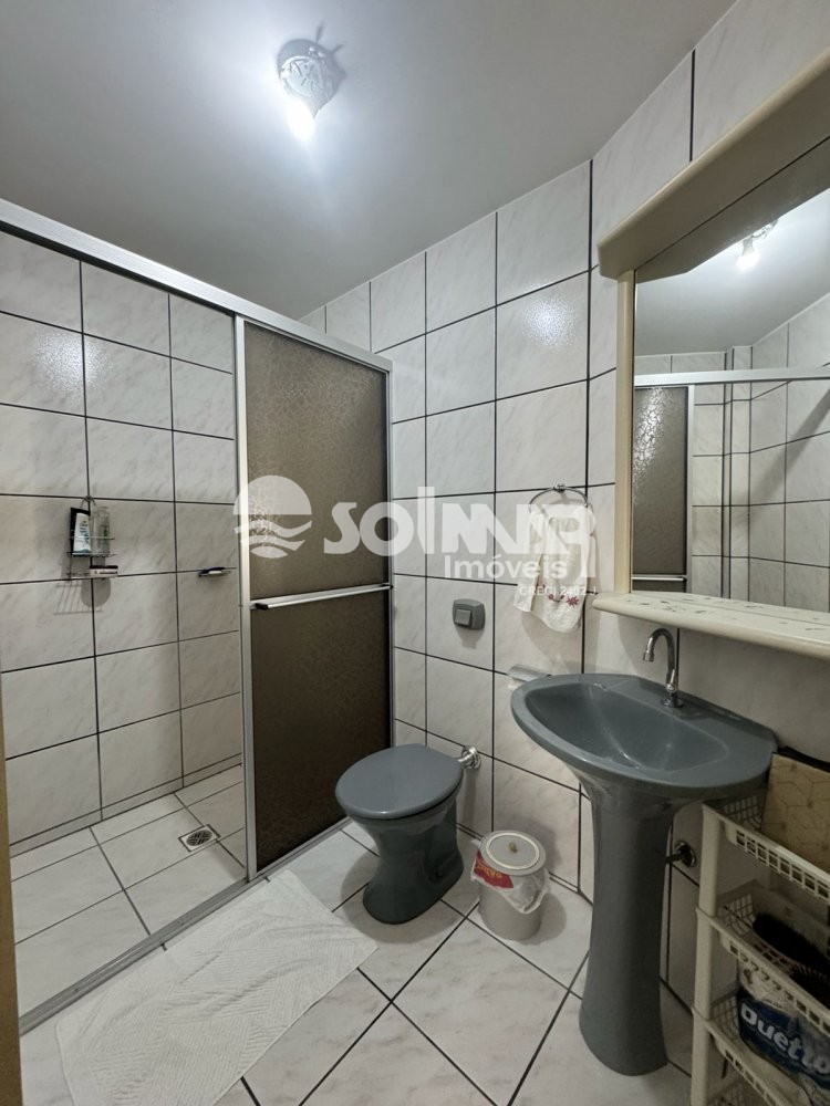 02 DORMITRIOS E 01 VAGA DE GARAGEM - MEIA PRAIA