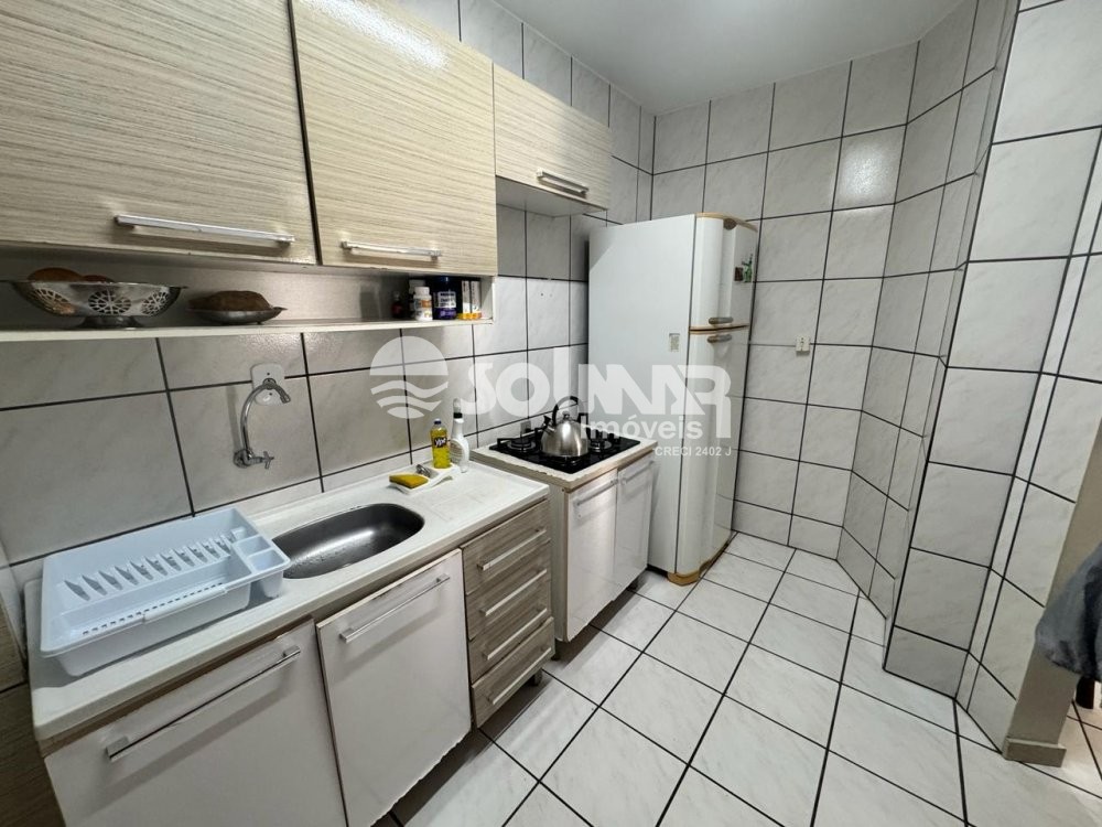 02 DORMITRIOS E 01 VAGA DE GARAGEM - MEIA PRAIA