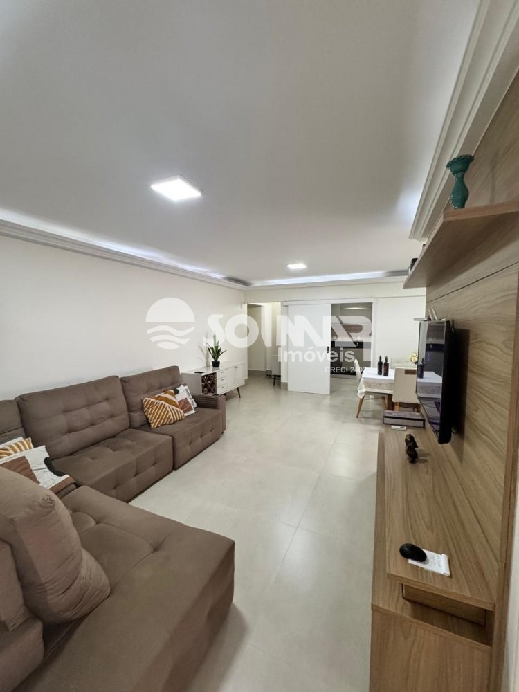 03 DORMITRIOS E 01 VAGA - AT 100M DO MAR