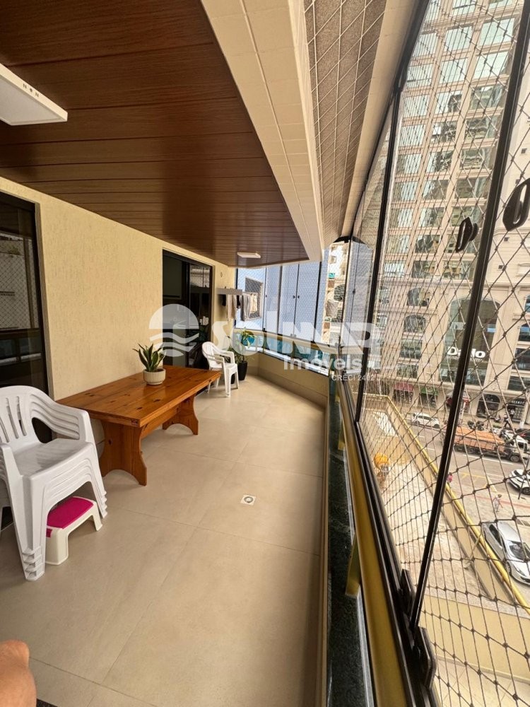 03 DORMITRIOS E 01 VAGA - AT 100M DO MAR