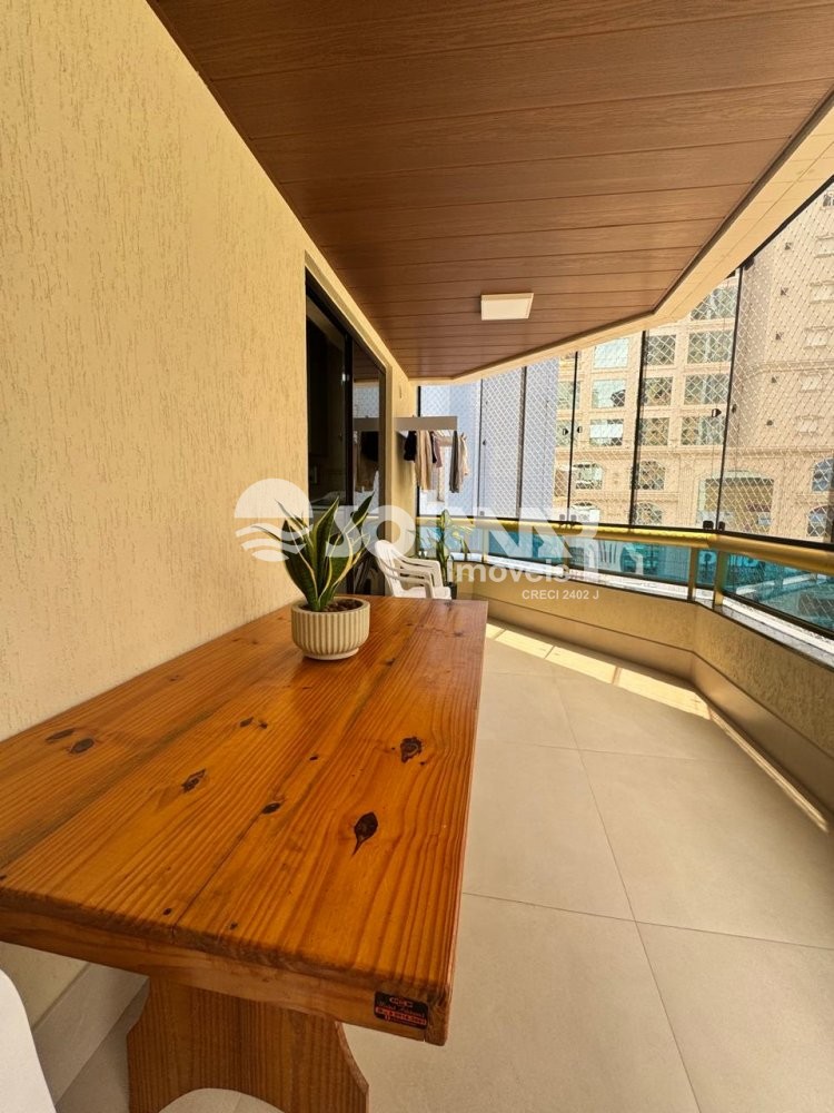 03 DORMITRIOS E 01 VAGA - AT 100M DO MAR