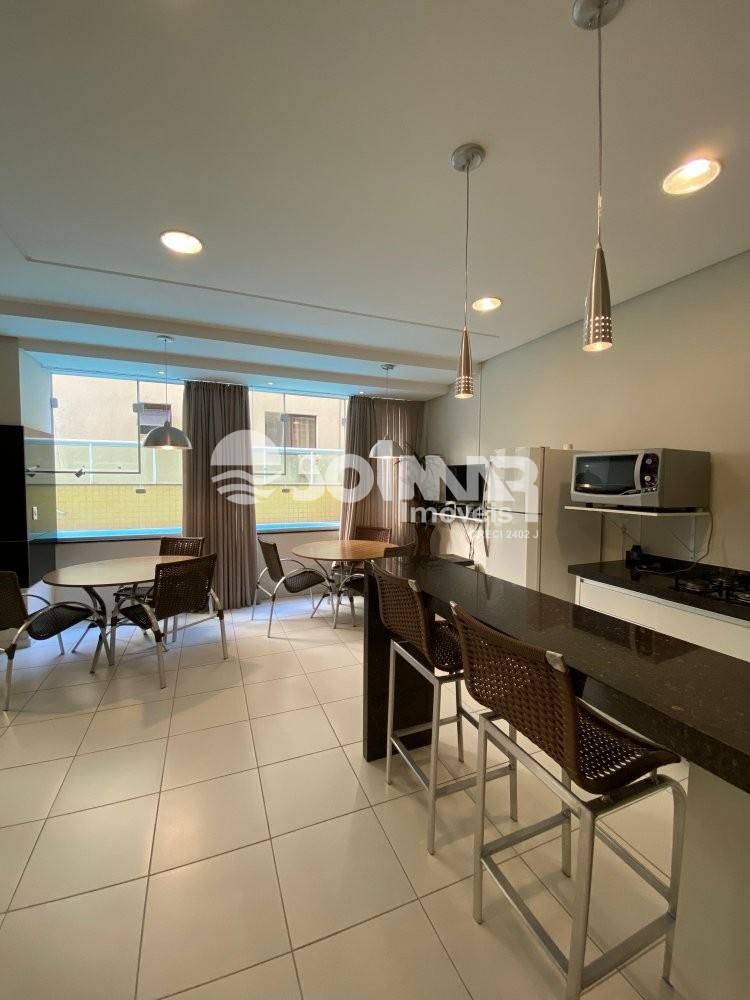 (ANUAL) 03 SUTES E 02 VAGAS - MEIA PRAIA