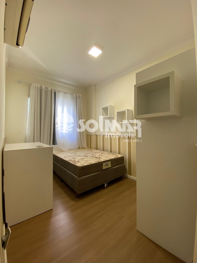 (ANUAL) 03 SUTES E 02 VAGAS - MEIA PRAIA