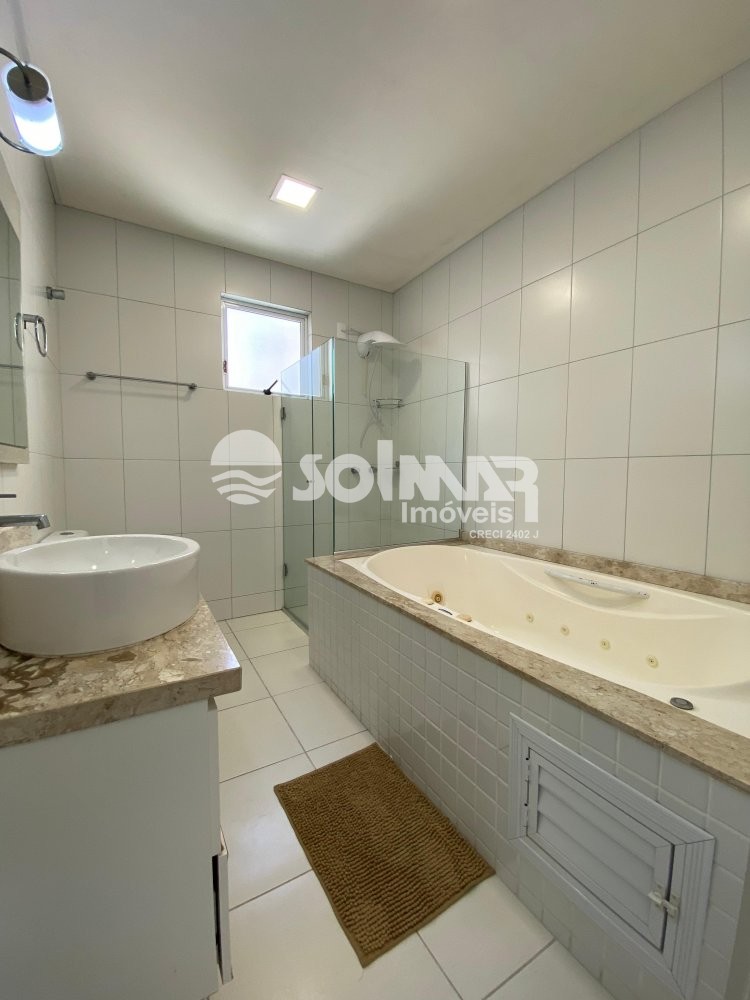 (ANUAL) 03 SUTES E 02 VAGAS - MEIA PRAIA