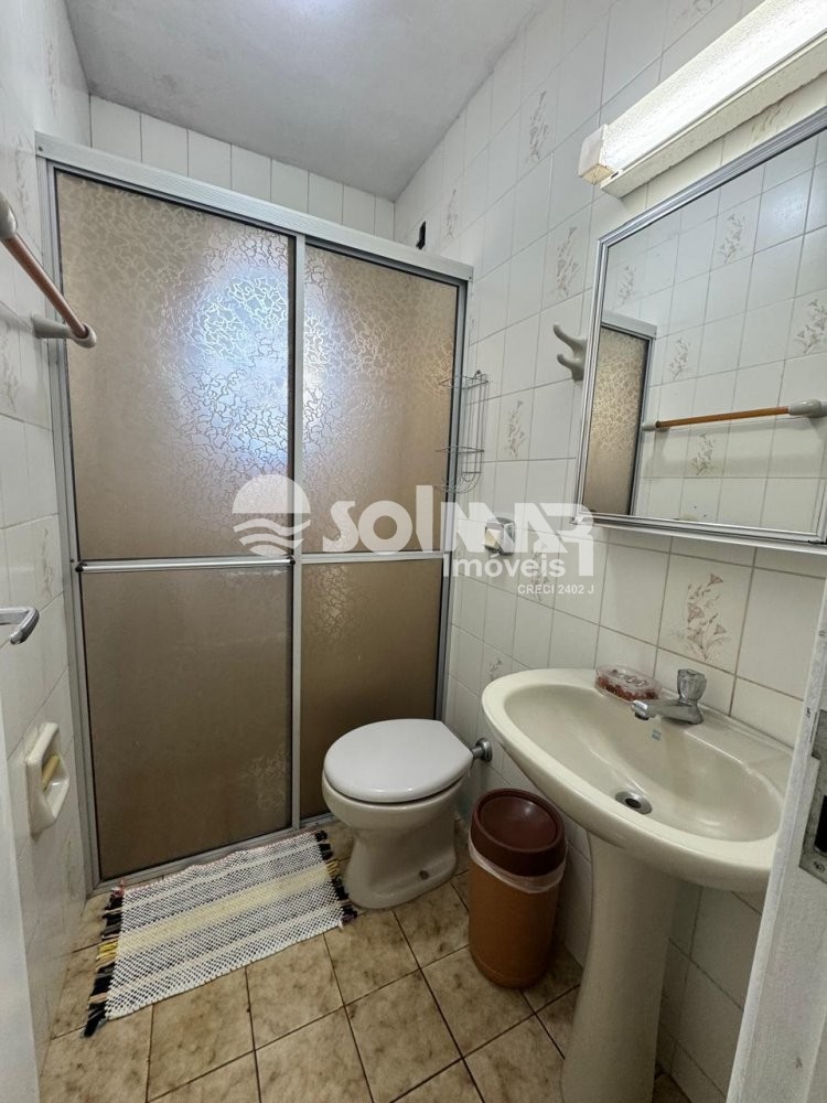 03 DORMITRIOS E 03 VAGAS - CASA NA MEIA PRAIA