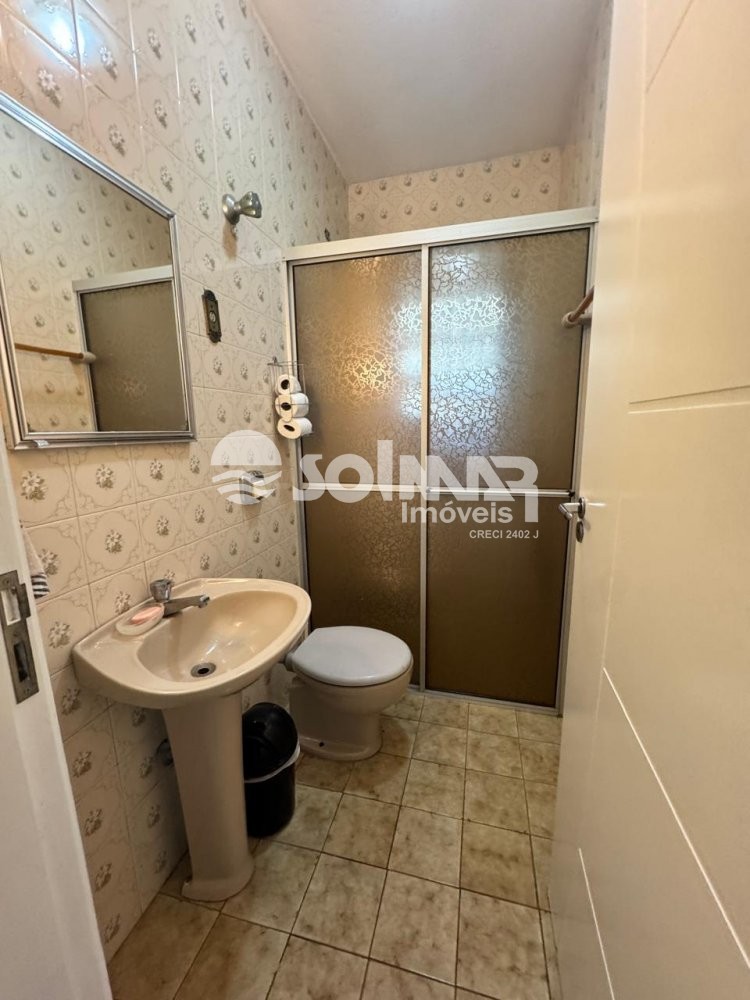 03 DORMITRIOS E 03 VAGAS - CASA NA MEIA PRAIA