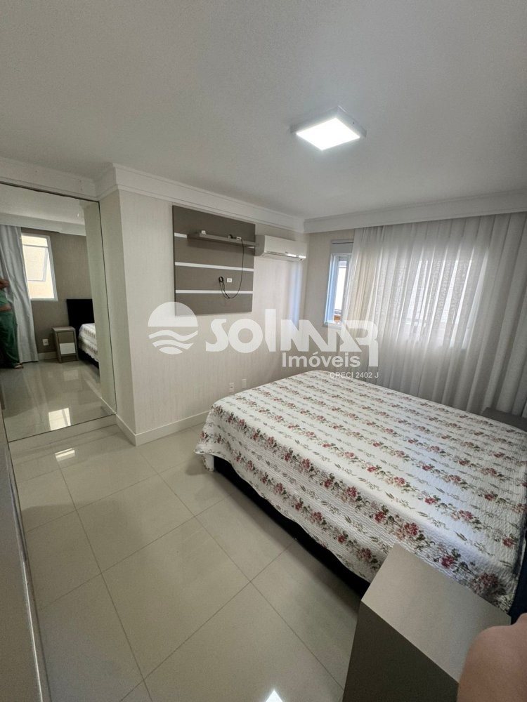 03 SU�TES E 02 VAGAS DE GARAGEM - MEIA PRAIA 