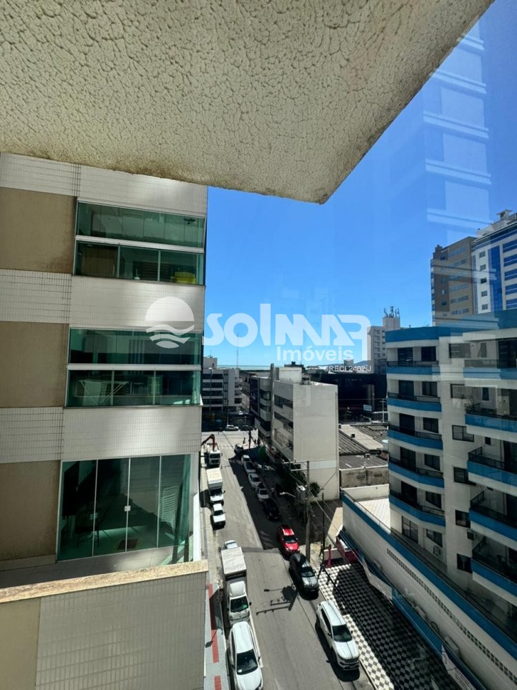 03 SU�TES E 02 VAGAS DE GARAGEM - MEIA PRAIA 