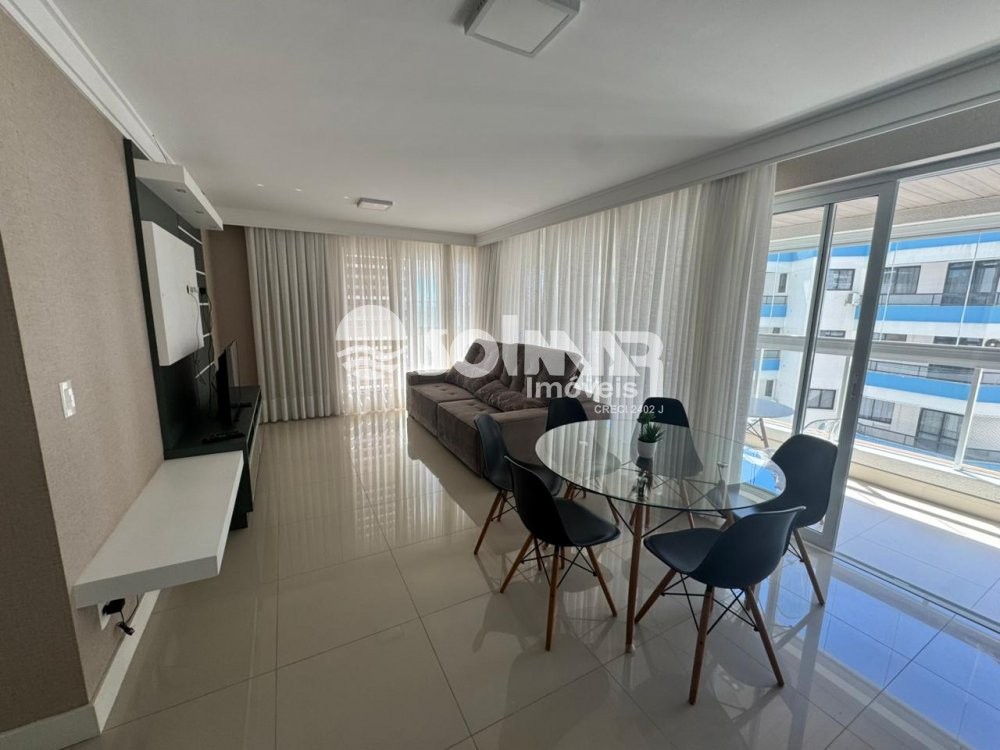 03 SU�TES E 02 VAGAS DE GARAGEM - MEIA PRAIA 