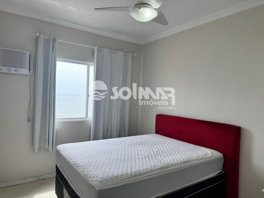 03 DORMIT�RIOS E 03 VAGAS - MEIA PRAIA