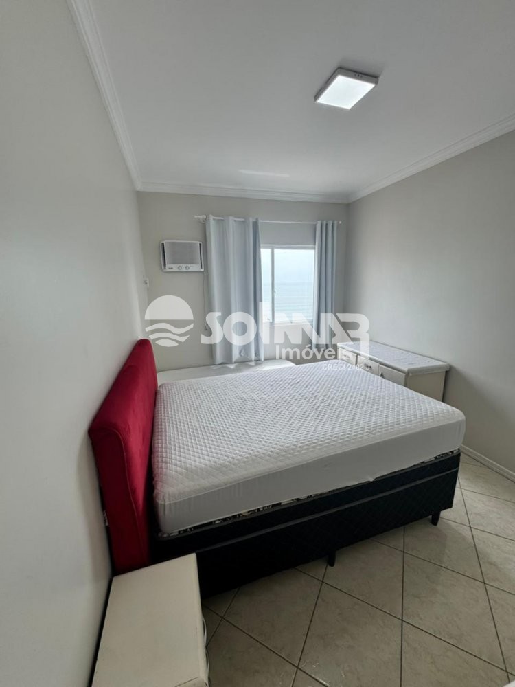 03 DORMIT�RIOS E 03 VAGAS - MEIA PRAIA