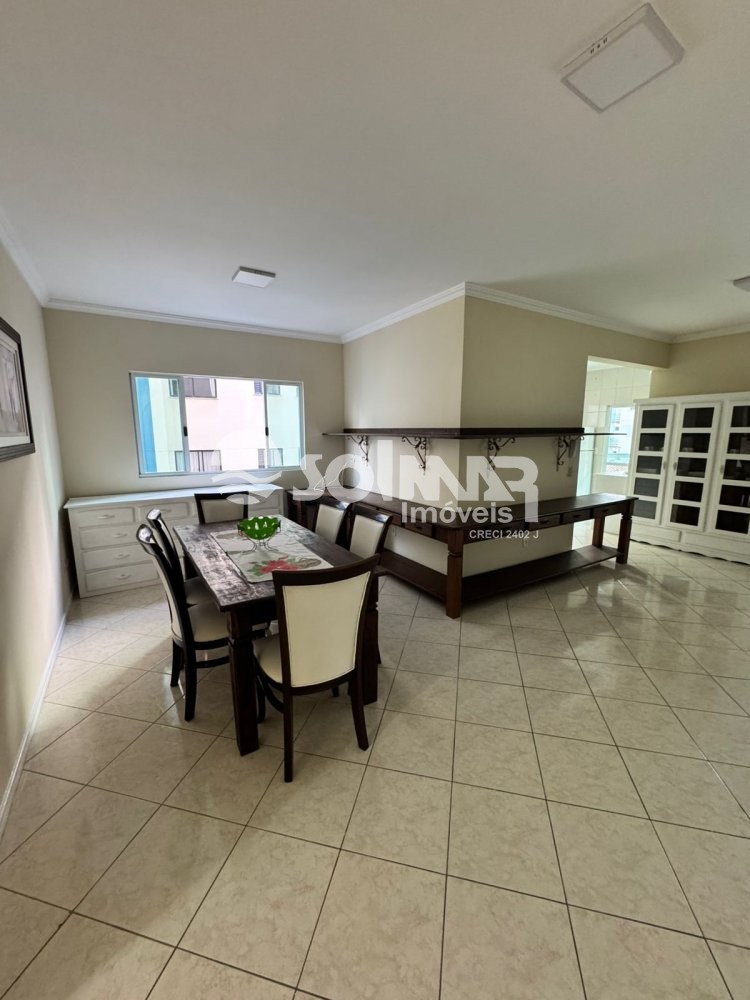 03 DORMIT�RIOS E 02 VAGAS - MEIA PRAIA 