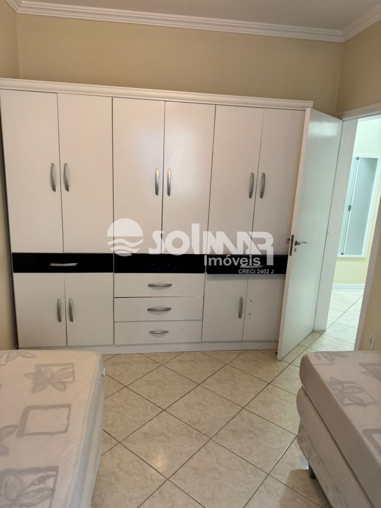 03 DORMIT�RIOS E 02 VAGAS - MEIA PRAIA 