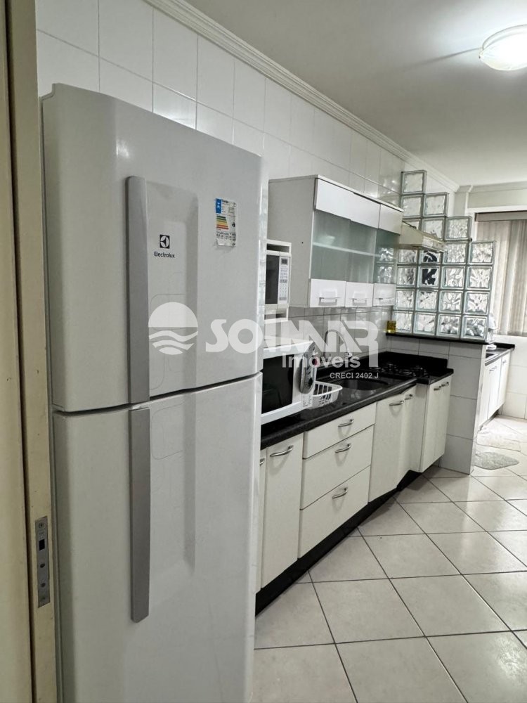 03 DORMIT�RIOS E 01 VAGA DE GARAGEM - MEIA PRAIA