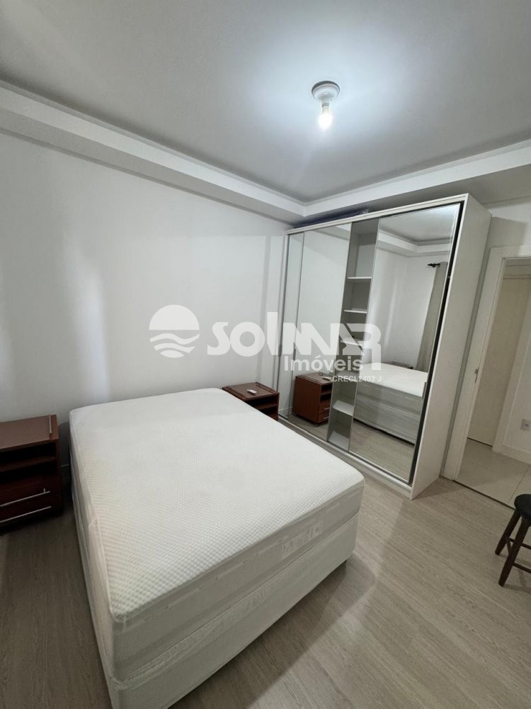 02 SU�TES E 02 VAGAS DE GARAGEM - MEIA PRAIA