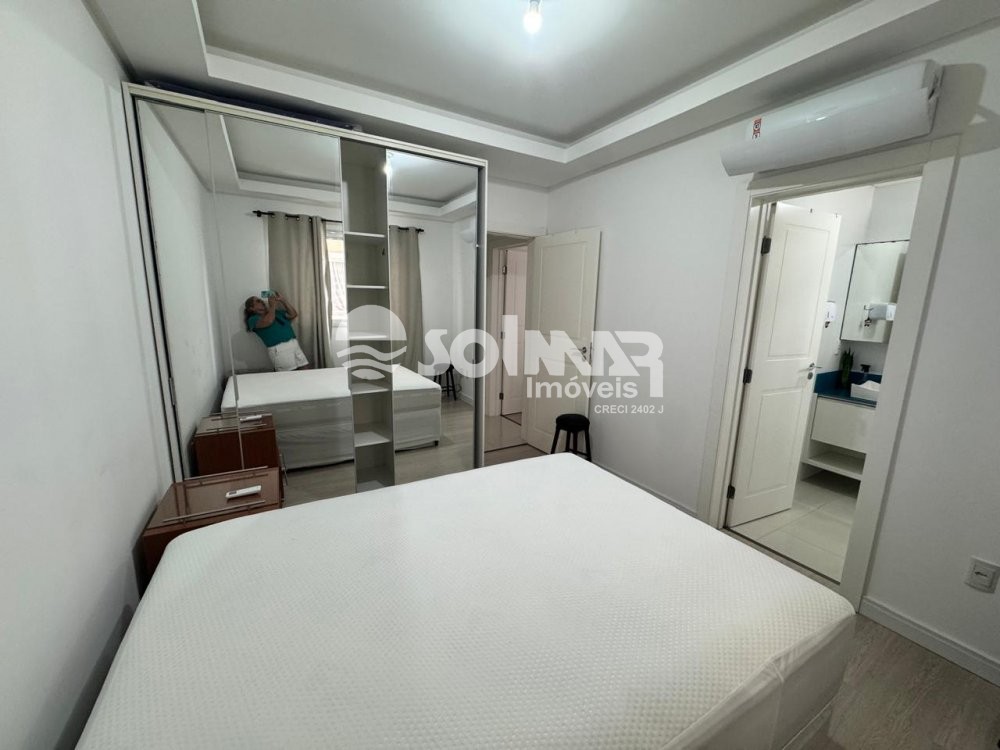 02 SU�TES E 02 VAGAS DE GARAGEM - MEIA PRAIA