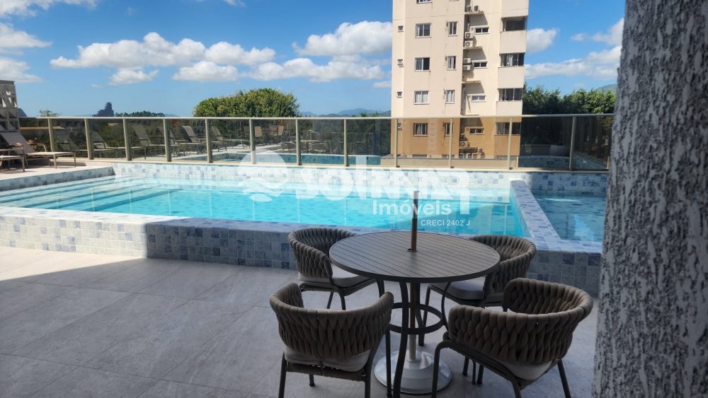 (ANUAL) 03 SU�TES E 02 VAGAS - MEIA PRAIA