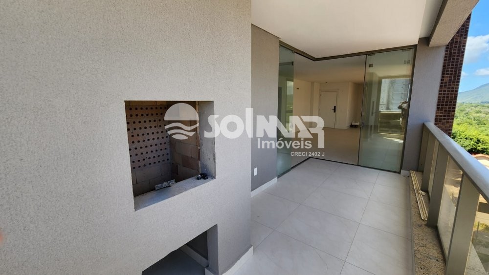 (ANUAL) 03 SU�TES E 02 VAGAS - MEIA PRAIA