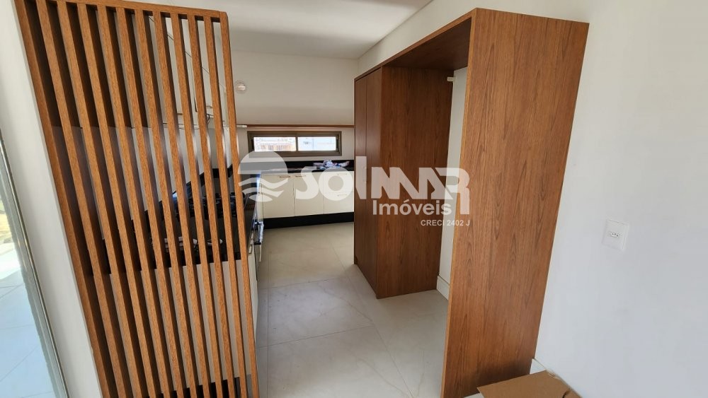 (ANUAL) 03 SU�TES E 02 VAGAS - MEIA PRAIA