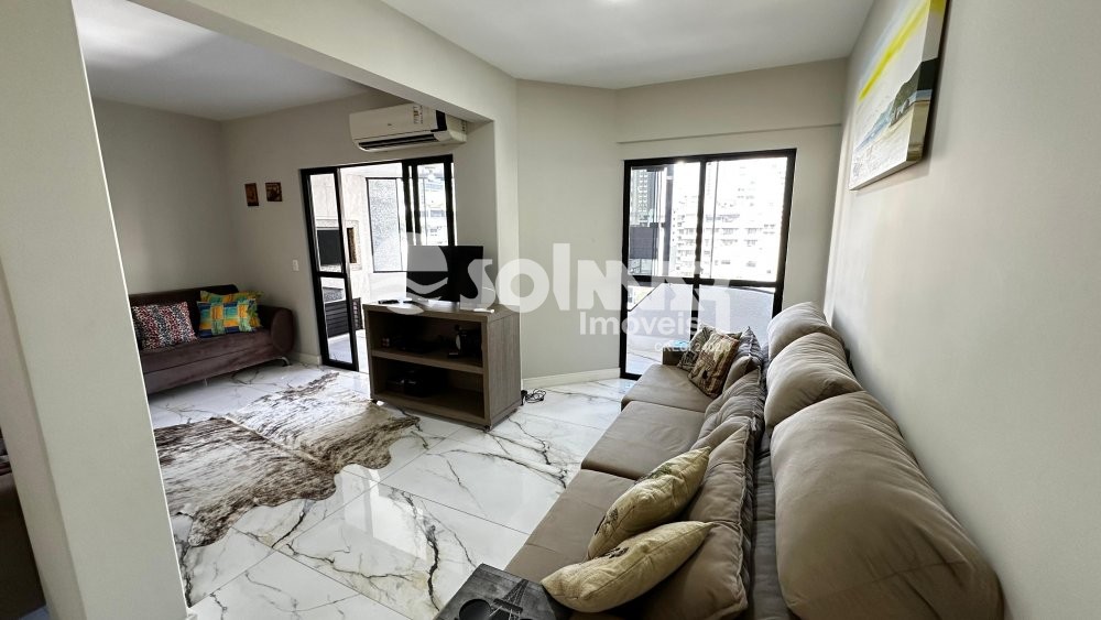 04 DORMIT�RIOS E 02 VAGAS DE GARAGEM - MEIA PRAIA