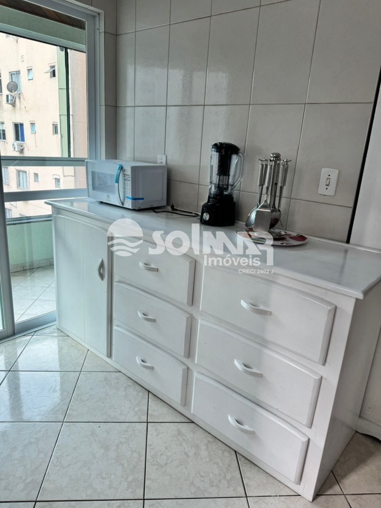 (ANUAL) 03 DORMIT�RIOS E 02 VAGAS - MEIA PRAIA