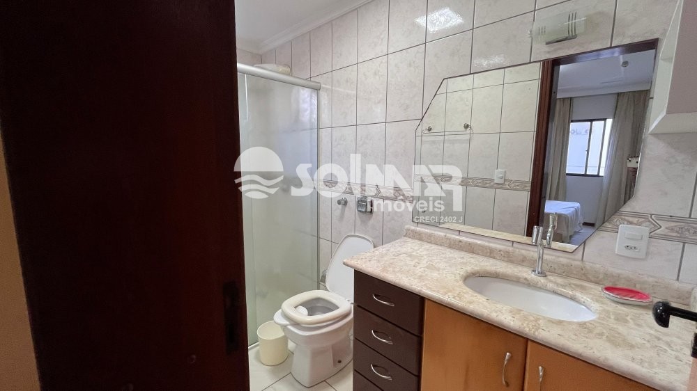 (ANUAL) 04 DORMIT�RIOS E 02 VAGAS - MEIA PRAIA