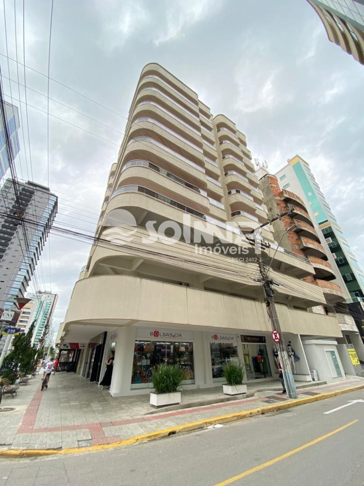 (ANUAL) 03 DORMIT�RIOS E 02 VAGAS - QUADRA MAR