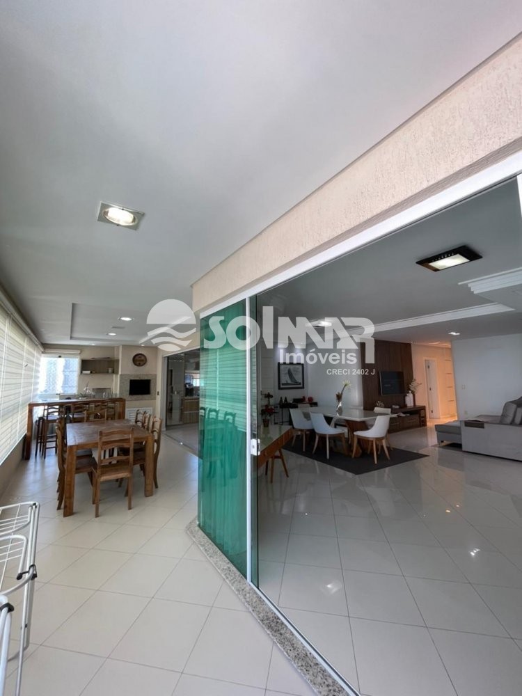 (ANUAL) 04 SU�TES E 02 VAGAS - MEIA PRAIA