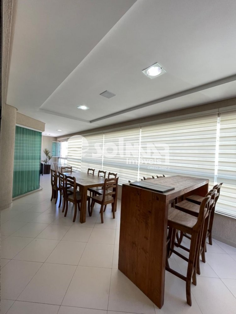 (ANUAL) 04 SU�TES E 02 VAGAS - MEIA PRAIA