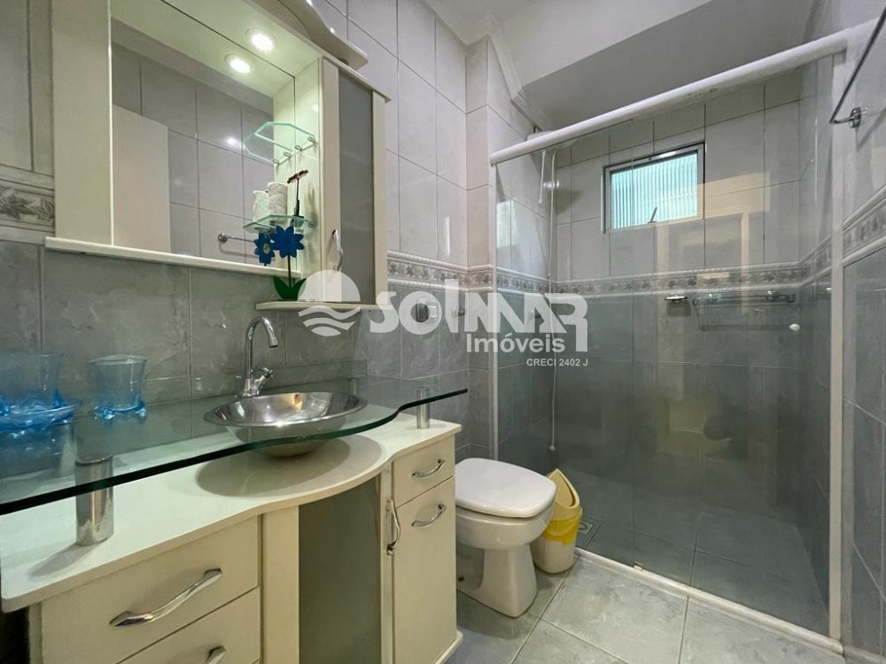 (ANUAL) 03 DORMIT�RIOS E 01 VAGA - MEIA PRAIA