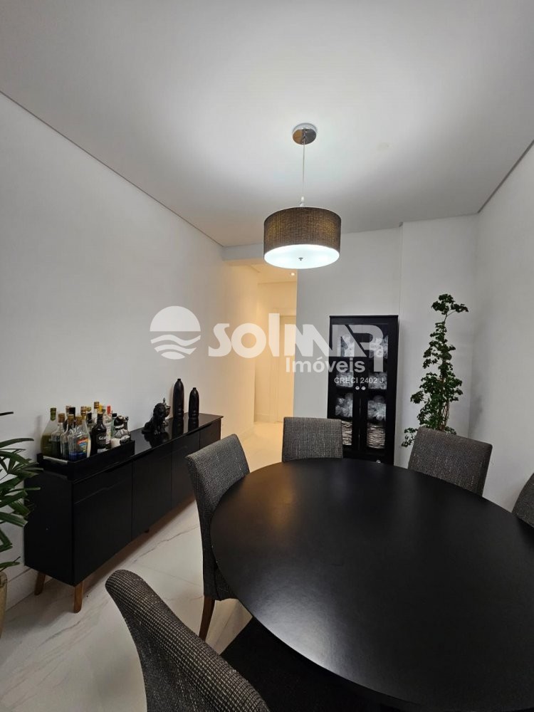 (ANUAL) 03 SU�TES E 03 VAGAS - QUADRA MAR