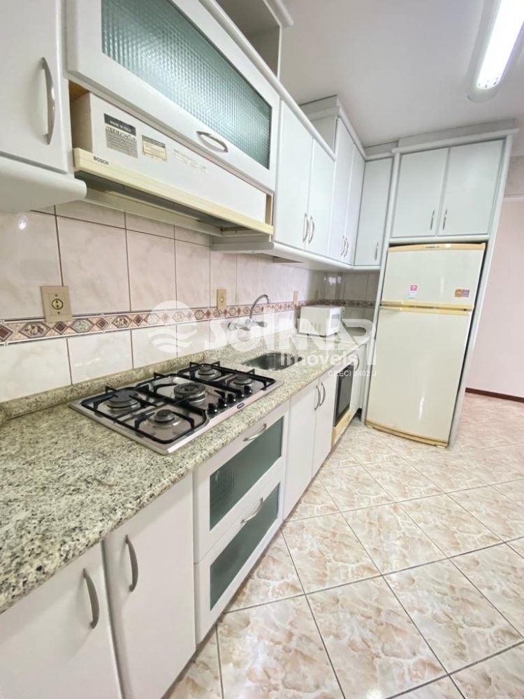 (TEMPOR�RIO) 03 DORMIT�RIOS E 02 VAGAS - MEIA PRAI