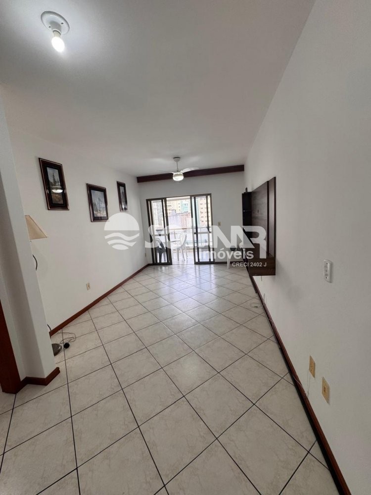 (ANUAL) 03 DORMIT�RIOS E 01 VAGA - MEIA PRAIA