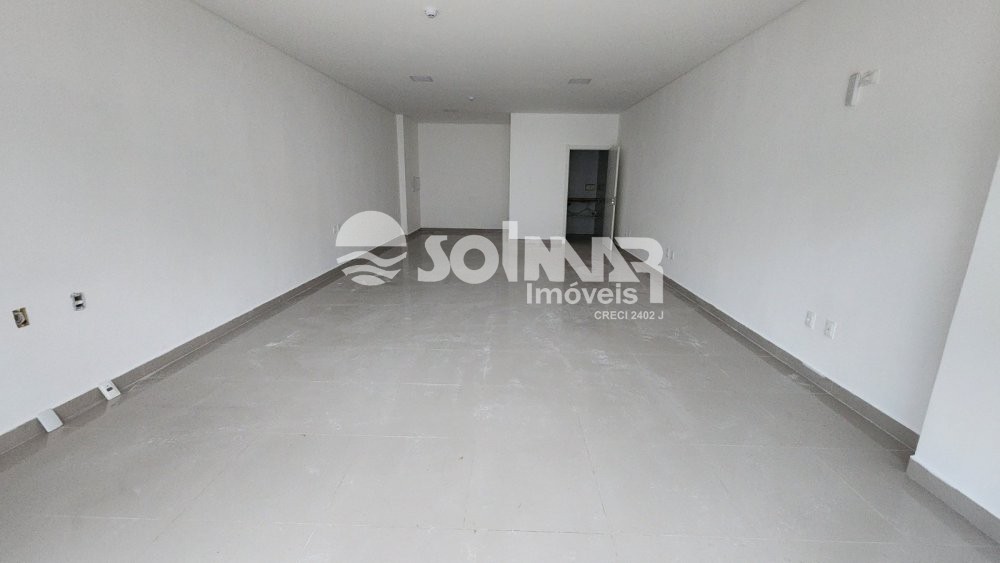 (ANUAL) SALA COMERCIAL SEM M�VEIS - MEIA PRAIA