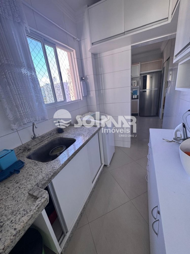 03 DORMIT�RIOS E 02 SUITES - 02 VAGAS - MEIA PRAIA