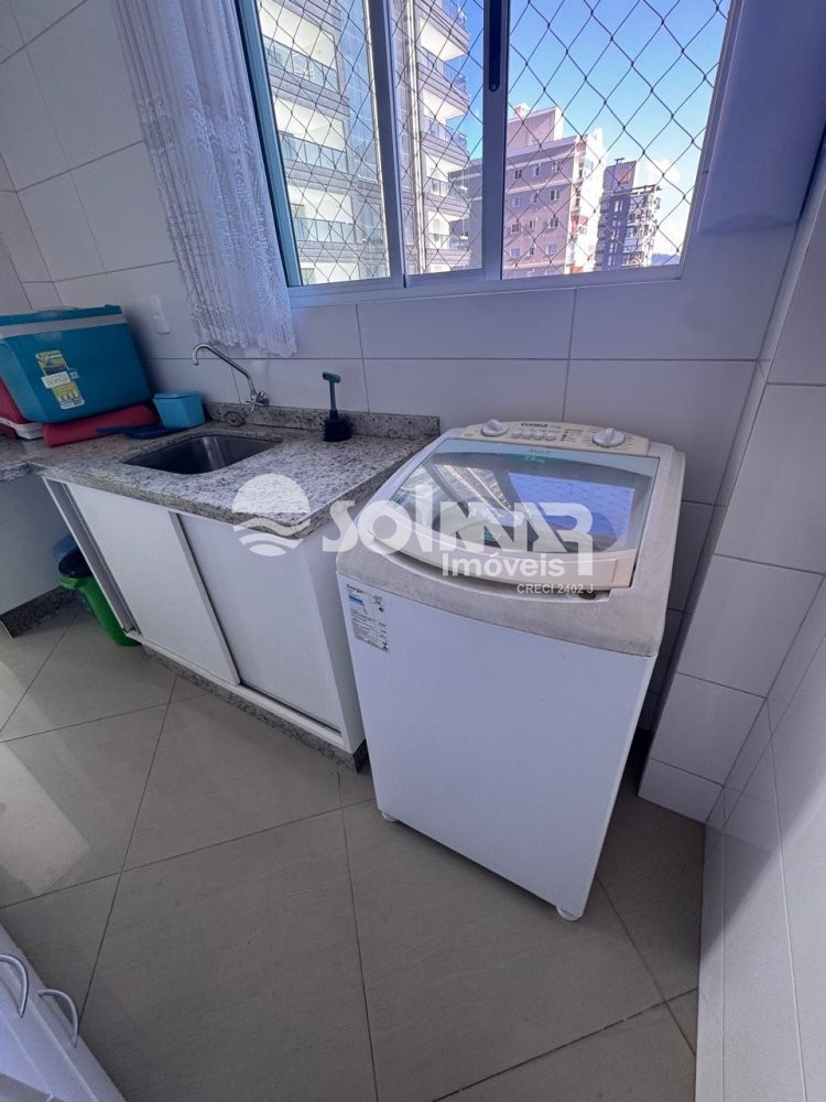 03 DORMIT�RIOS E 02 SUITES - 02 VAGAS - MEIA PRAIA