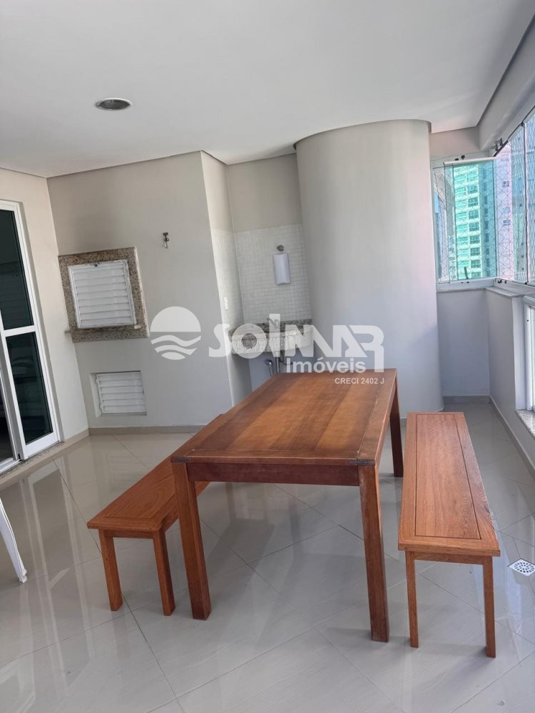 03 DORMIT�RIOS E 02 SUITES - 02 VAGAS - MEIA PRAIA
