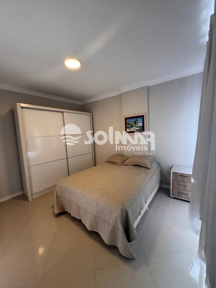 03 DORMIT�RIOS E 02 SUITES - 02 VAGAS - MEIA PRAIA
