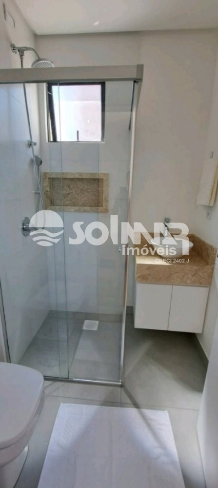 (ANUAL) 03 SU�TES 03 VAGAS MEIA PRAIA  MOBILIADO 