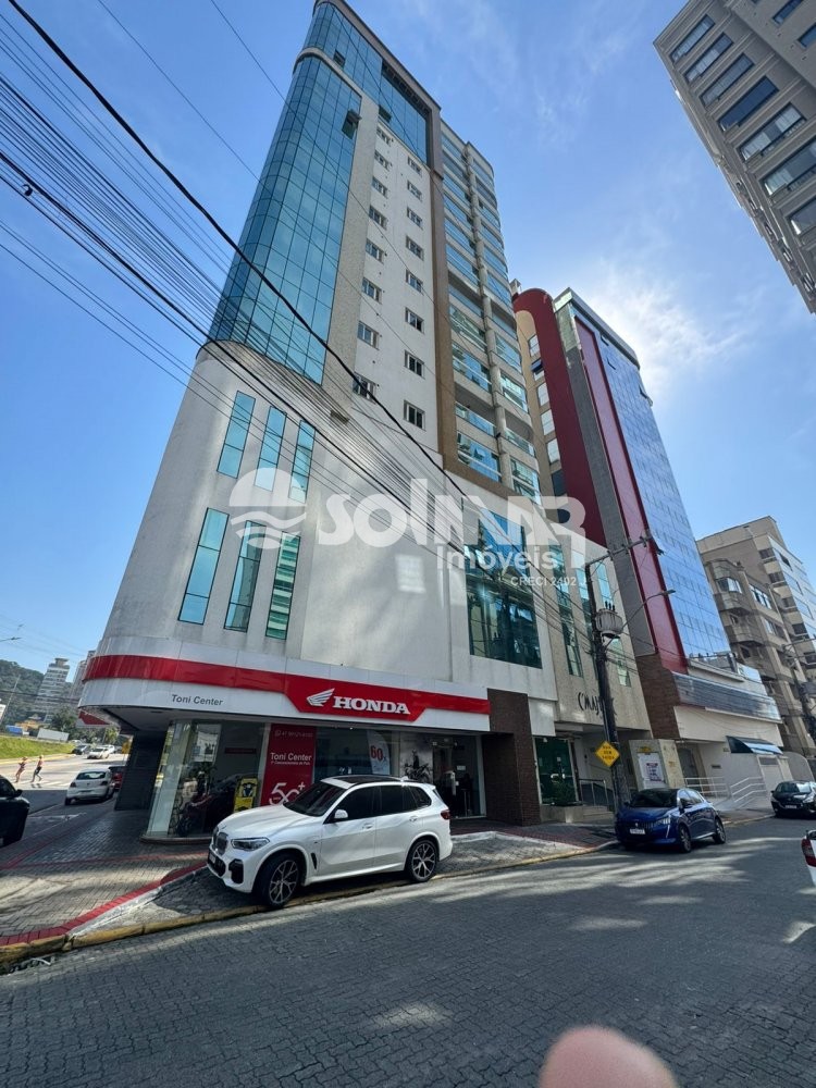 (ANUAL) 04 SUITES E 02 VAGAS - QUADRA MAR 