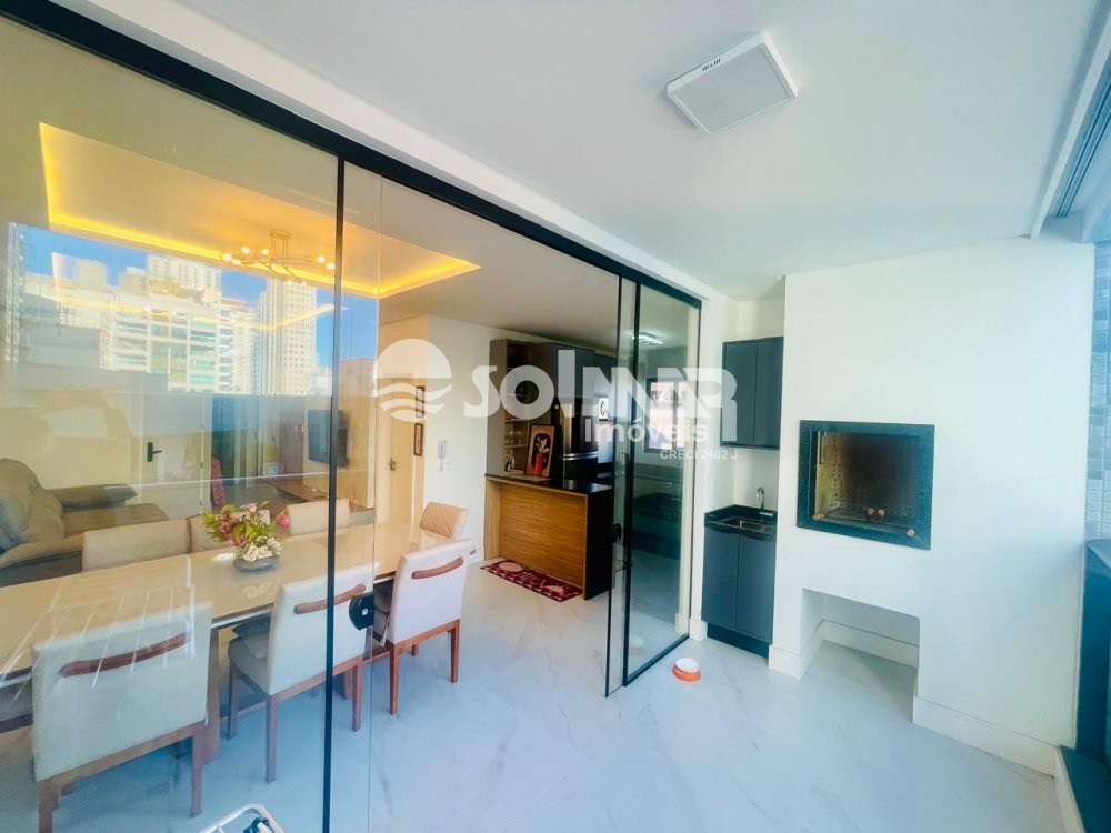 03 SUITES E 02 VAGA DE GARAGEM - MEIA PRAIA