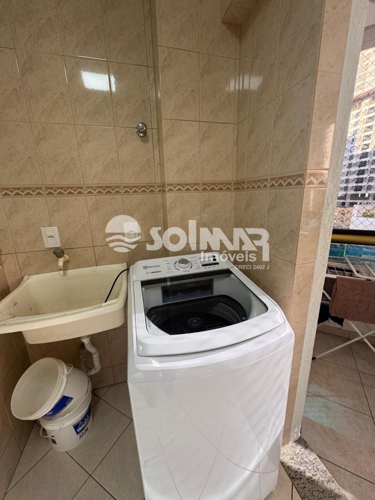03 DORM 1 SUITE  01 VAGA DE GARAGEM - MEIA PRAIA 