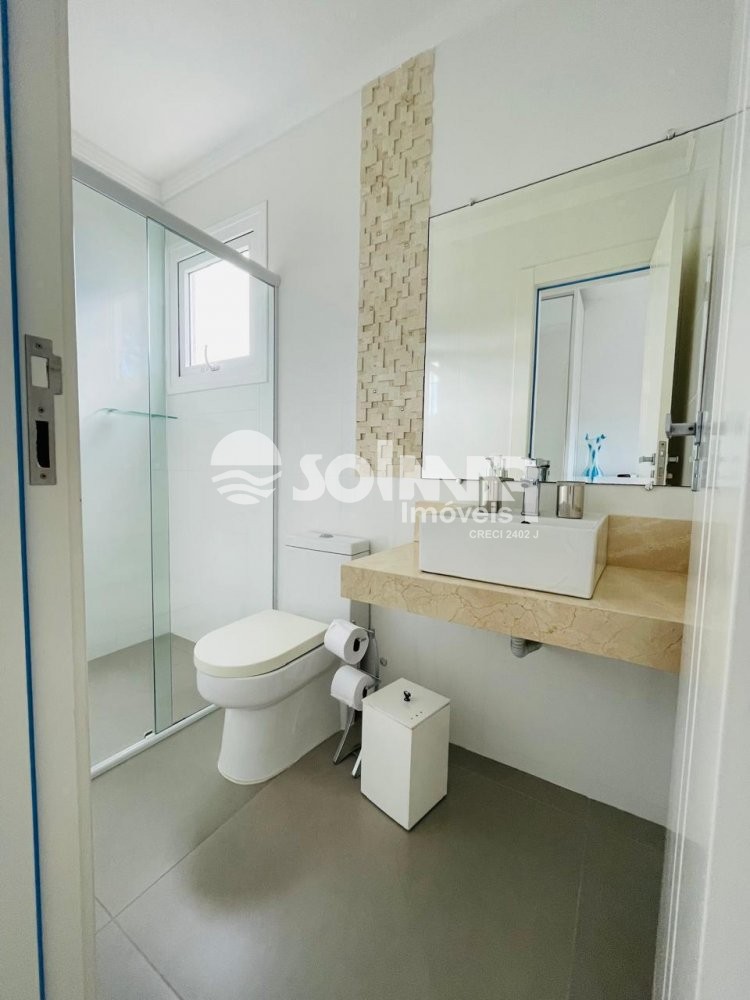 CASA  COM PISCINA 04 SUITES MARISCAL/ BOMBINHAS