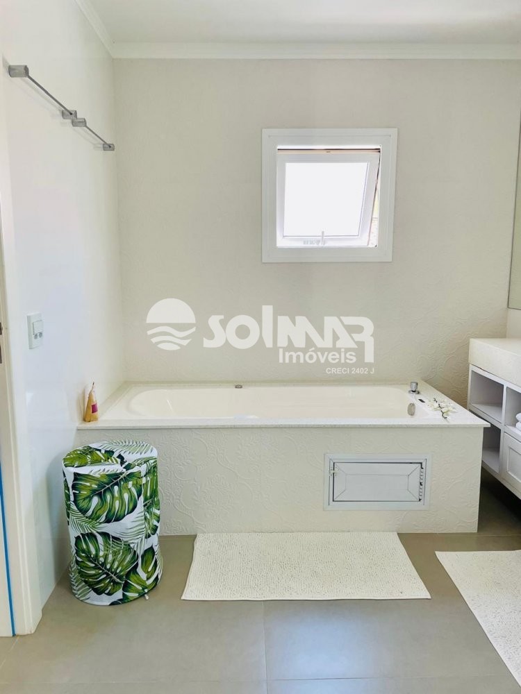 CASA  COM PISCINA 04 SUITES MARISCAL/ BOMBINHAS