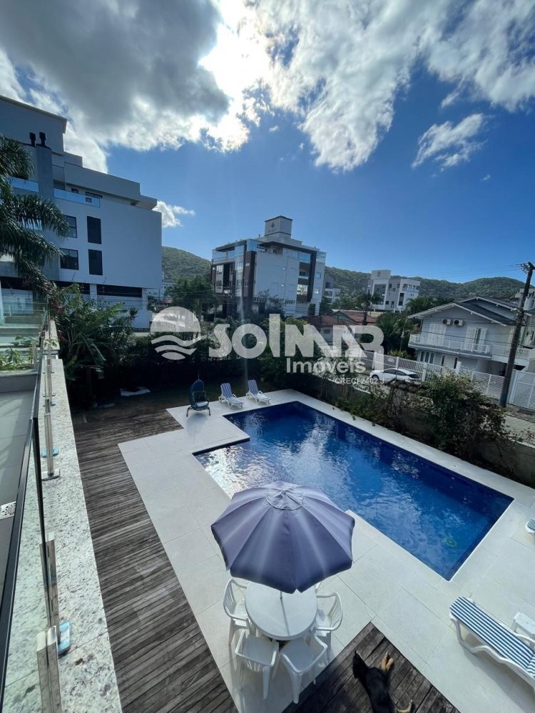 CASA  COM PISCINA 04 SUITES MARISCAL/ BOMBINHAS